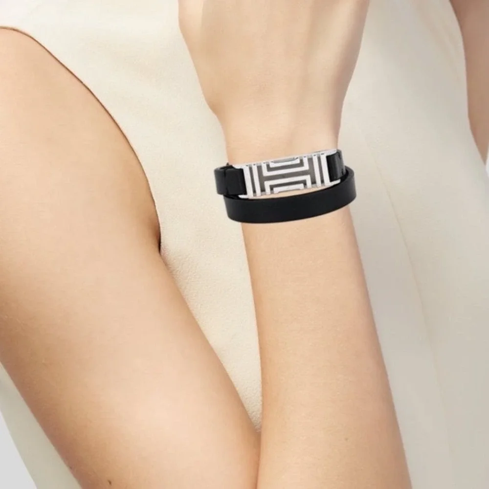 Tory Burch Fitbit Flex Holder Wrap Black Leather Silver Bracelet Double Wrap